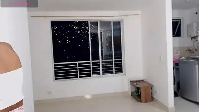 Mara_xtreme webcams show profile image 