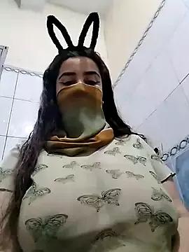 Maraamm from StripChat