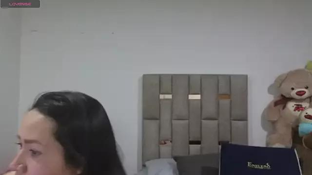 MaraDiaz11 from StripChat
