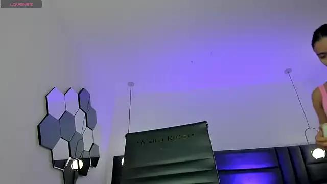 MaraRicci from StripChat