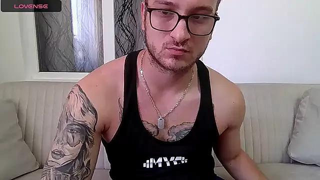 MarcusSophie from StripChat is Freechat