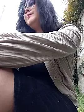 mari_98 from StripChat is Freechat