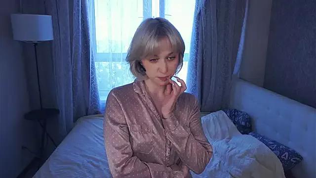MariamBayse from StripChat is Freechat