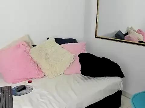 mariana_curious from StripChat is Freechat