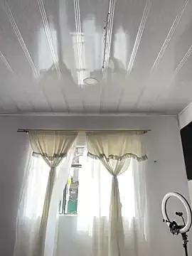 Marianahb-e from StripChat is Freechat