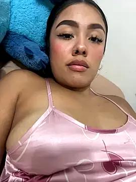 Mariaotalvaro from StripChat is Freechat