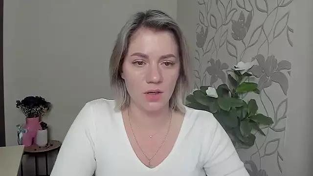 MariaSttone from StripChat is Freechat