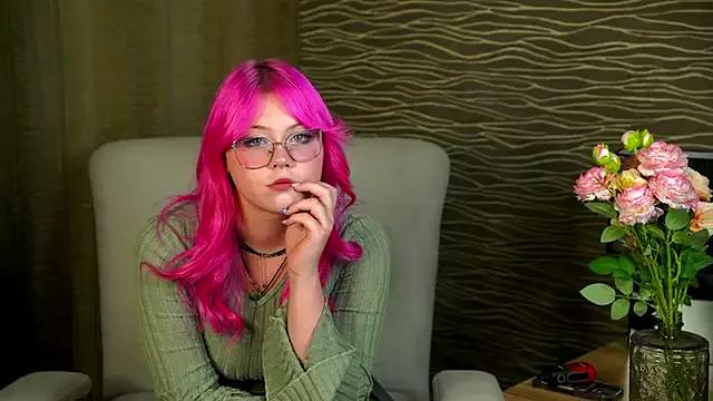 MaribelTur webcams show profile image 