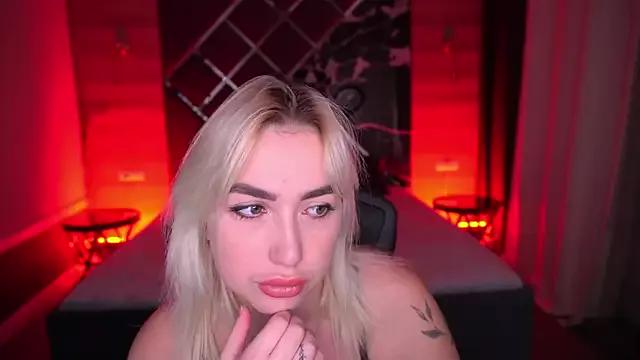 Dirty chat webcam: explore liveshows with versed models, from laying bare to fetishes, in a variety of sexy free adult webcams.