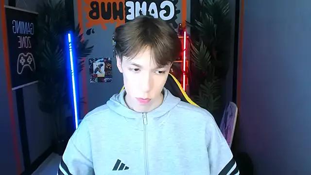 MarkBranston from StripChat is Freechat