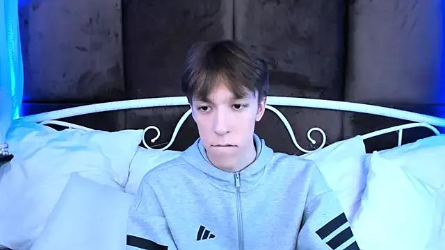 MarkBranston from StripChat is Freechat