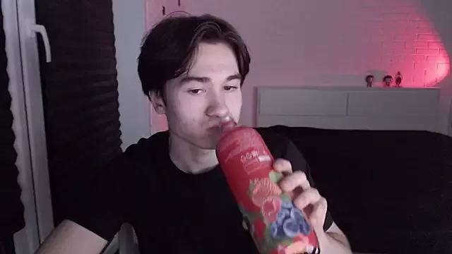 MarkusDean from StripChat is Freechat