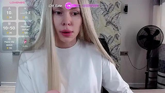 Marmalade_Fox from StripChat