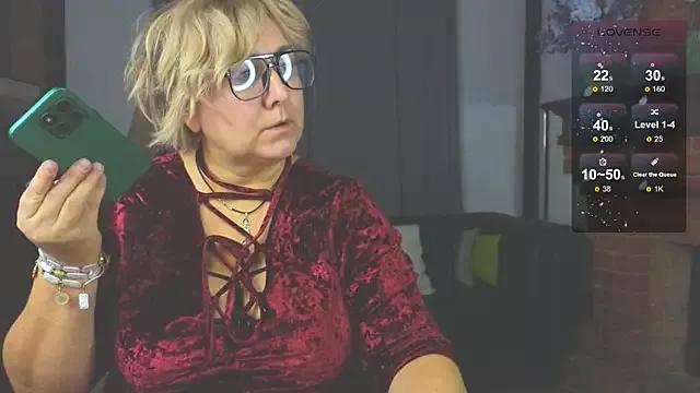 Marta_Wils from StripChat is Freechat