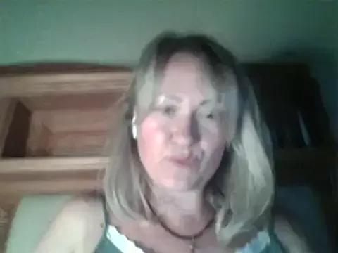 Mary888x from StripChat is Freechat