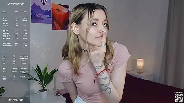 Mary_Price from StripChat is Freechat