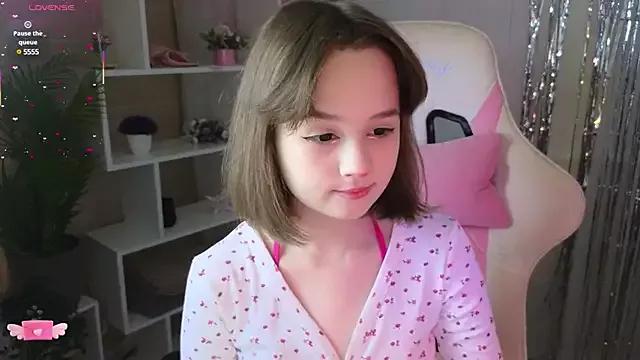 Mary_uw from StripChat is Freechat