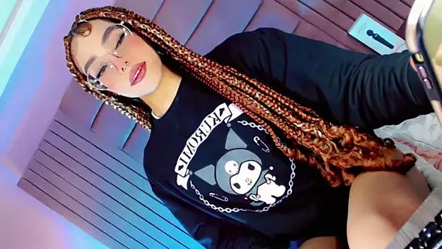 maryam-fox from StripChat is Freechat