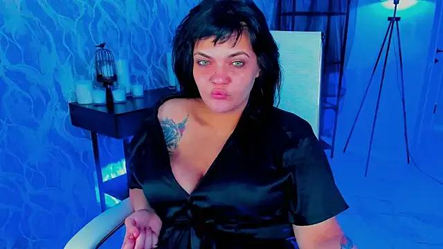 MaryHarrys from StripChat is Freechat