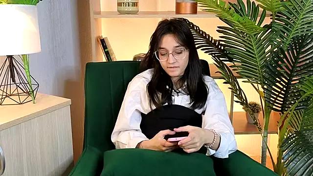 MarylinEl from StripChat is Freechat