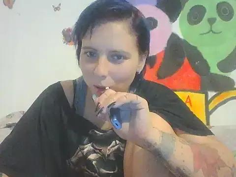 Marynelaelena from StripChat is Freechat