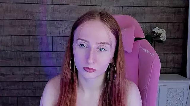 MaryVarum from StripChat is Freechat