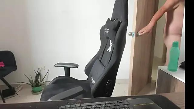 massimo_dannger from StripChat