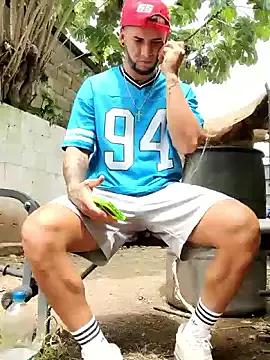 Master_pigdirty from StripChat is Freechat