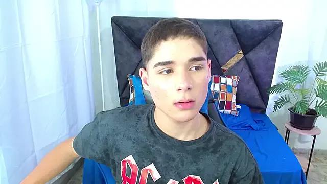 Mattass18 webcams show profile image 