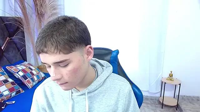 Mattass18 from StripChat