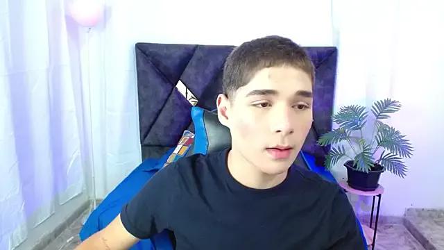 Mattass18 from StripChat