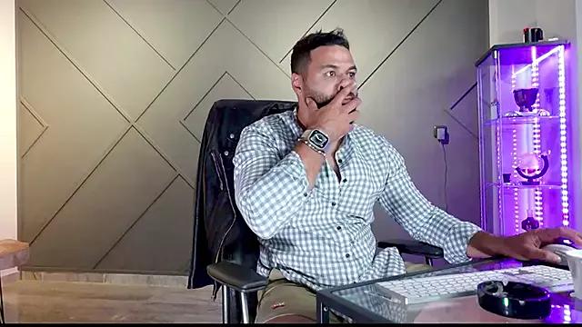 mattmasterss from StripChat