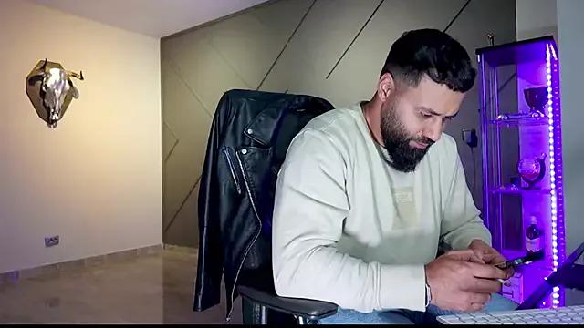 mattmasterss from StripChat