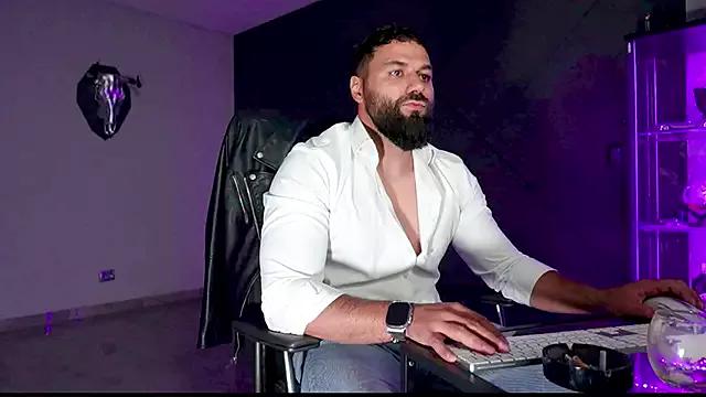 mattmasterss from StripChat