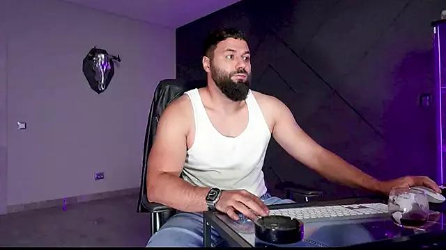 mattmasterss from StripChat