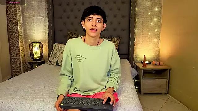Matty_Sparkk from StripChat