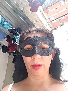 Mature-Mom from StripChat is Freechat