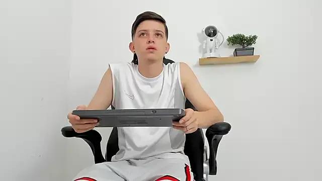 Maxx_rogers from StripChat