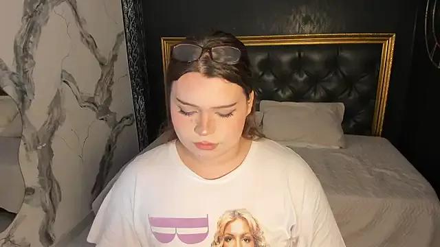 Maxxxine1 from StripChat