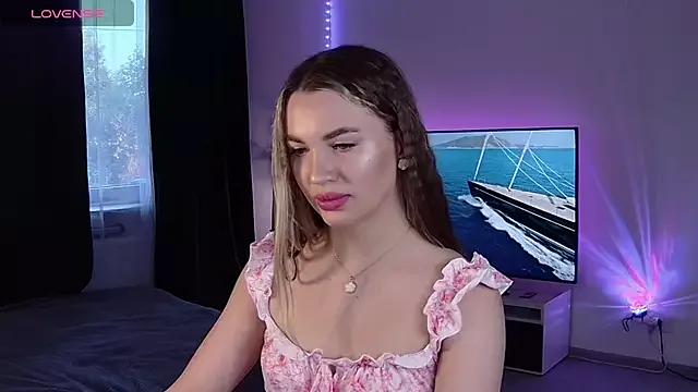 Maya__Ray from StripChat is Freechat