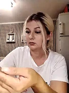 Mayaaaaaa_ from StripChat is Freechat