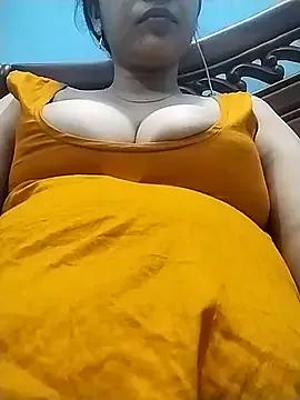 Mayabe-konna from StripChat is Freechat