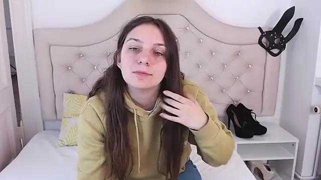 MayaFlirt from StripChat is Freechat