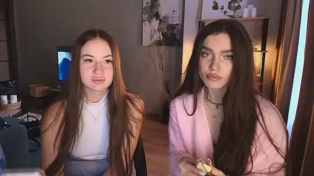 MayaGlow from StripChat