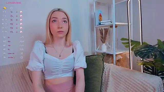 MayAtkinsv from StripChat