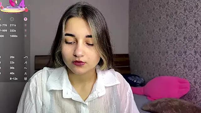 MaydaFarran from StripChat is Freechat