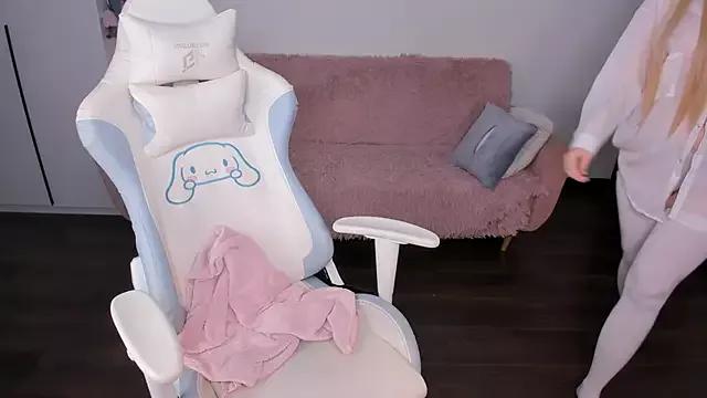 mayyacozyy from StripChat