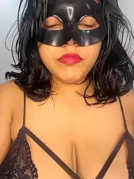 Mazzakiinn from StripChat