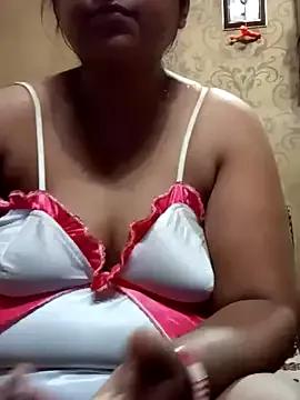 Meera_xxx from StripChat