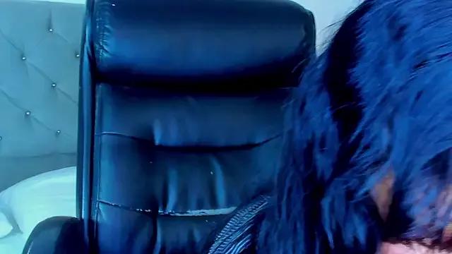 megan_rousexx from StripChat is Freechat